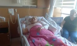 Depremde eşini kaybeden Hamide Önbaş: Bina yıkılınca, eşim bana göre daha derine düşmüş
