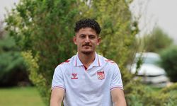 Emirhan Başyiğit: Sivasspor'u çok iyi yerlere getireceğimize eminim / Video eklendi