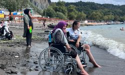 Engelli bireyler, denizin keyfini çıkardı