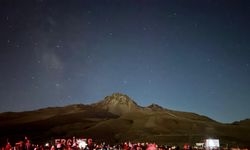 Erciyes'te 2 bin 650 metre yükseklikte meteor yağmuru