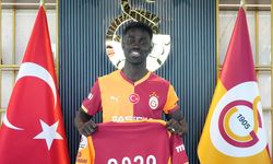 Galatasaray, Davinson Sanchez'in sözleşmesini 2029 yılına kadar uzattı