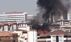 Gaziantep'te apartmanın çatı katı yandı