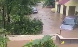 Hindistan'da muson yağmurları nedeniyle 303 kişi hayatını kaybetti