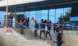 İndirimli tatil vaadiyle 300 kişiyi dolandırdığı iddia edilen çift yakalandı