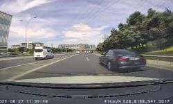 İstanbul- Bahçelievler'de iki sürücünün trafikteki tartışması kamerada