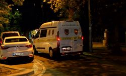 İstanbul - Bakırköy’de tartışmayı ayırmak isteyen kadın bacağından vuruldu
