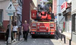 İstanbul - Beşiktaş'ta 3 katlı binada yangın: 1 kişi dumandan etkilendi