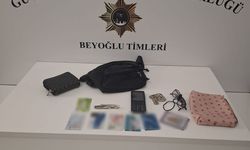 İstanbul - Beyoğlu'nda hastaneye giden kadını gasbetti; o anlar kamerada