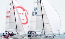 İstanbul Boğazı'nda yelkenliler ve yatların final günü yarın