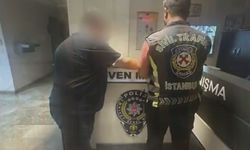 İstanbul - Kadıköy'de drift yaparak anne ve çocuklarının üzerine araç süren taksicinin ehliyetine el konuldu