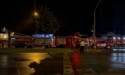 İstanbul - Kartal’da balıkçı barınağında çıkan yangın 4 restorana sıçradı
