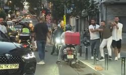 İstanbul - Nişantaşı’nda yol verme kavgasında sopayla kadının üzerine yürüdü