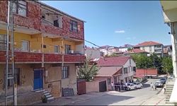 İstanbul - Sultanbeyli'de duvarlarından ses gelen 3 katlı bina tahliye edildi - 2 / Ek görüntüyle