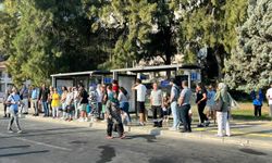 İZBAN seferleri, memurların iş bırakma eylemi nedeniyle iptal edildi
