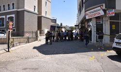 Jandarma aracındaki 2 kuzen, silahlı saldırıda yaralandı