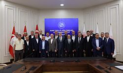 Kamu işçisine zam görüşmelerinde protokol imzalandı / Ek fotoğraflar