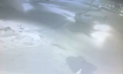 Kavşakta kamyonetle çarpışan motosikletin sürücüsü Baran Efe öldü
