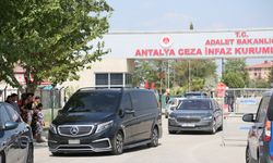 Kılıçdaroğlu, cezaevinde tutuklu Böcek ve Kara'yı ziyaret etti