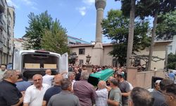 Klima tamir ederken düşen işçi, toprağa verildi