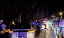 Kocaeli’de 2 otomobil çarpıştı: 4 yaralı
