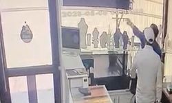 Kuyumcudan 750 bin liralık bilezik çalıp kaçtı