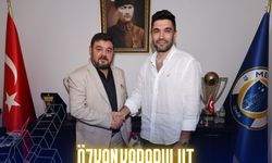 Menemen FK'da Özkan Karabulut imzaladı