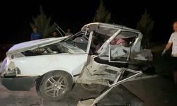 Muğla'da kavşakta otomobiller çarpıştı; 1 ölü, 2 yaralı