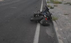 Otomobil ile motosiklet çarpıştı: 1 ölü, 3 yaralı