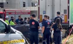 Otomobilin TIR'a çarptığı kaza kamerada: 1 ölü