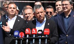 Özgür Özel: Sındırgı'nın bir beklentisi var; buranın hızlıca afet bölgesi ilan edilmesi gerekiyor