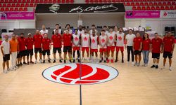 Petkimspor tam kadro parkede