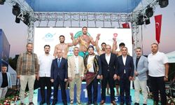 Uluslararası Sultangazi Belediyesi Geleneksel Karakucak Güreşleri'ne yoğun ilgi