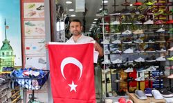 Ümraniye Belediyesi 40 bin Türk bayrağı dağıtacağını duyurdu
