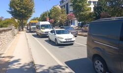 Yalova'da kazadan sonra oluşun trafik yoğunluğu nedeniyle AÖF sınavına geç kaldılar