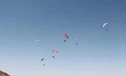 Yamaç Paraşütü Dünya Kupası Aksaray'da başladı