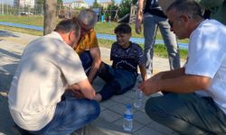 Yaya geçidinde otomobilin çarptığı bisikletli çocuk yaralandı