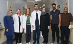 15 yıldır yüz felci olan kadın, ameliyatla sağlığına kavuştu