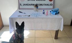 250 peçeteye emdirilmiş piyasa değeri 300 bin TL olan uyuşturucu ele geçirildi