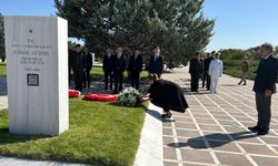 4'üncü Cumhurbaşkanı Cemal Gürsel, mezarı başında anıldı