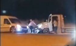 Adana'da sürücülerin kavgası kamerada