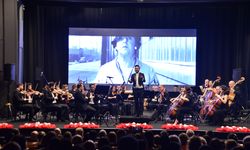 Altın Koza'da 'Onur Ödülü' Mehmet Aslantuğ ve Meral Orhonsay'a