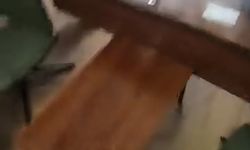 Amirinin üzerine sıcak su döktü, gözaltına alındı
