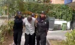 Ankara'da 'park yeri' tartışmasında silahlı tehdit kamerada (2)