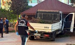 Arkadaşının kullandığı kamyonetin altında kalıp öldü