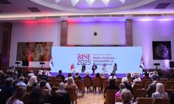 Bakan Göktaş, Belgrad Kadın Konferansı kapsamında düzenlenen panele katıldı