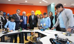 Bakan Tekin, Mirza Uluğbey Okulu'nu ziyaret etti