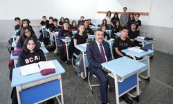 Bakan Tekin'den, Çankaya Betül Can Anadolu Lisesi'ne ziyaret