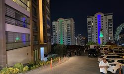 Boşanma aşamasındaki eşini çocuklarının gözü önünde tabancayla öldürdü