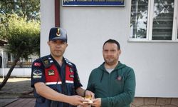 Bulunan altın dolu çanta sahibine teslim edildi