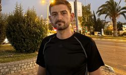 Çaldığı 700 TL'lik oyuncağı çocuğuna veren kadın, 10 TL'lik de alışveriş yaptı; o anlar kamerada